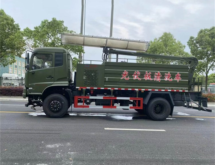 東風(fēng)天錦光伏板太陽能板清洗車