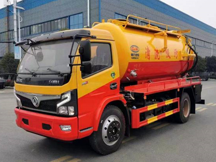 東風(fēng)多利卡10方一體罐管道疏通車(chē)